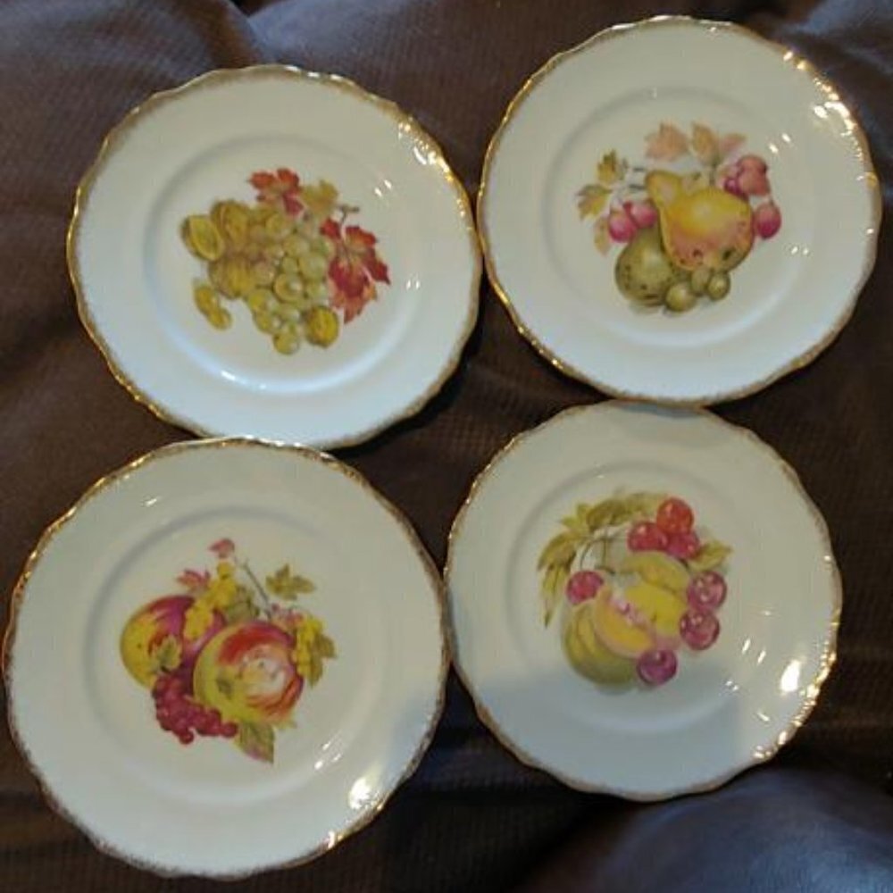 𝅺4 - Vintage Norleans Japan Fruits Print Plates